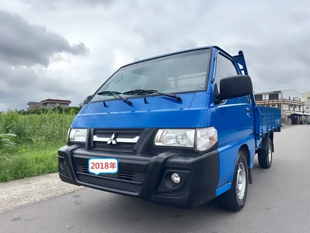 稀少寬木床車型+全車車底板  超低里程~年均里程8888公里  有力耐操好操控~載貨空間大  初創老闆or企業增購首選  第1張相片