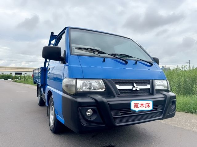 稀少寬木床車型+全車車底板  超低里程~年均里程8888公里  有力耐操好操控~載貨空間大  初創老闆or企業增購首選  第2張相片