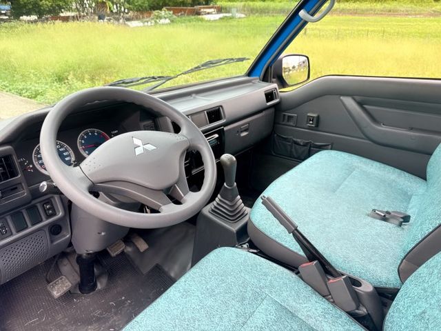 稀少寬木床車型+全車車底板  超低里程~年均里程8888公里  有力耐操好操控~載貨空間大  初創老闆or企業增購首選  第11張相片
