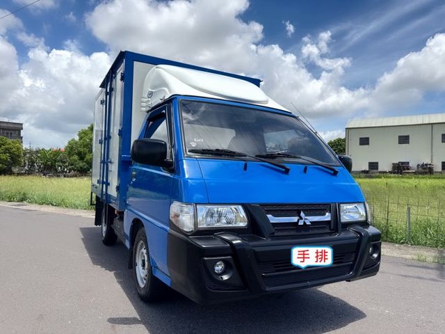 里程保證~一手車~內外車況佳  塑鋁板廂+左右開門廂式發財車  商用初創~企業增購~商用車首選  第3張相片