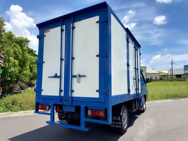 里程保證~一手車~內外車況佳  塑鋁板廂+左右開門廂式發財車  商用初創~企業增購~商用車首選  第5張相片