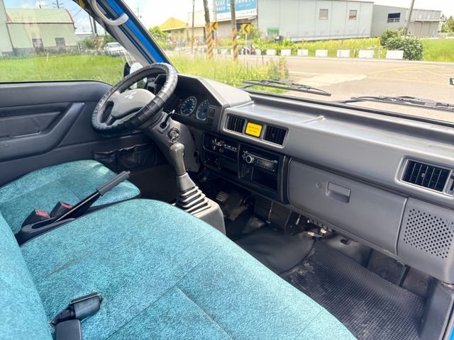 里程保證~一手車~內外車況佳  塑鋁板廂+左右開門廂式發財車  商用初創~企業增購~商用車首選  第15張相片