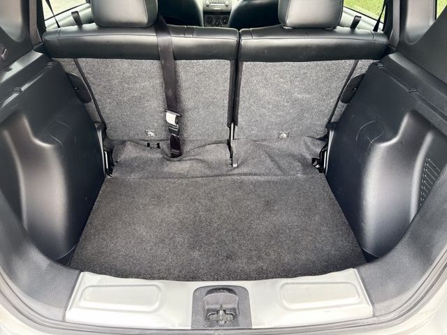 行家皮椅版『魔術大空間❖都市小休旅』最佳轎式休旅車.載人載貨都便利 代步+旅遊~五門掀背小車的第一首選  第19張相片