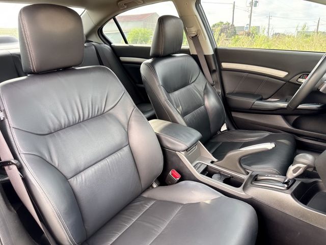 K14 VTI-S版 頂級款 動力充足 低里程~年均里程9100公里 配備齊全~影音升級 外型流線帥氣 代步通勤首選  第16張相片