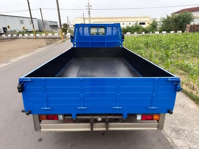 總重正5公噸！11.5尺木床  全車原版件~原廠定期保養  五噸商用車載貨運輸第一首選  第3張相片