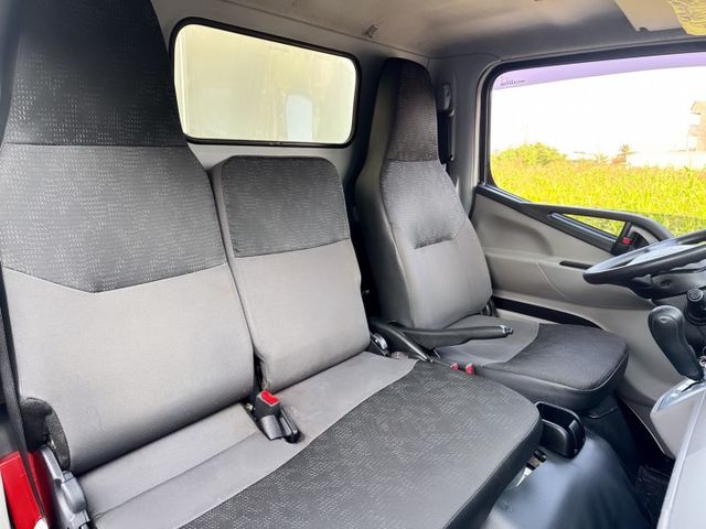 超長軸14.5尺+總重升級『5噸』搭載高頂塑鋁版廂+升降尾門  免加尿素~『自排』車型好駕馭  第15張相片