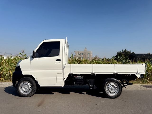 1.5L 新引擎-2WD~里程保證  原廠保養+一手車+框式木床  載貨空間大,省油省稅,輕商首選  第6張相片