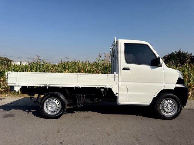 1.5L 新引擎-2WD~里程保證  原廠保養+一手車+框式木床  載貨空間大,省油省稅,輕商首選  第7張相片