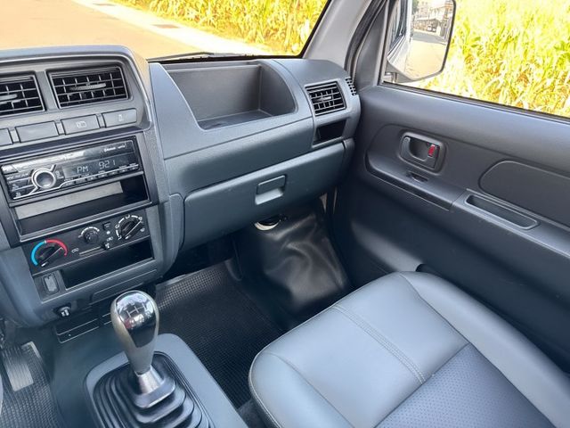 1.5L 新引擎-2WD~里程保證  原廠保養+一手車+框式木床  載貨空間大,省油省稅,輕商首選  第10張相片