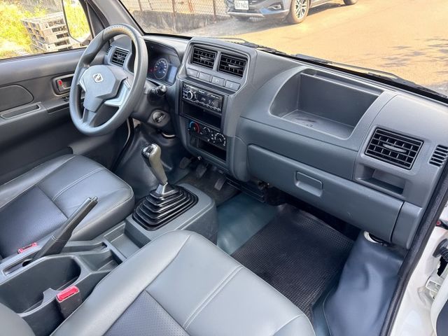 1.5L 新引擎-2WD~里程保證  原廠保養+一手車+框式木床  載貨空間大,省油省稅,輕商首選  第14張相片