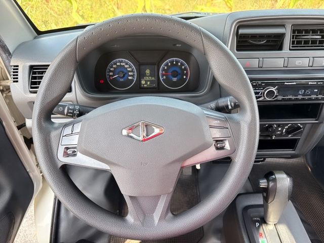 自排車款 輕鬆賺錢好駕馭 1.5L 新引擎-2WD~里程保證  一手車~框式木床~載貨空間大,省油省稅,輕商首選  第10張相片