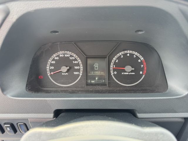 新式車款~一手車~里程保證  框式木床+升降尾門+車底花板  動力充足+載貨空間大+車況佳  第8張相片