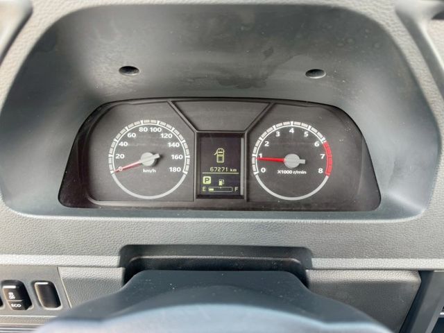 自排車型  全新框式木床+內外車況極佳  足有力+真耐操+載貨空間大 市場唯一二噸半商用車首選  第9張相片