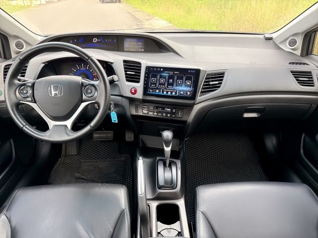 K14 VTI-S版 頂級款 動力充足 低里程~年均里程9100公里 配備齊全~影音升級 外型流線帥氣 代步通勤首選  第6張相片