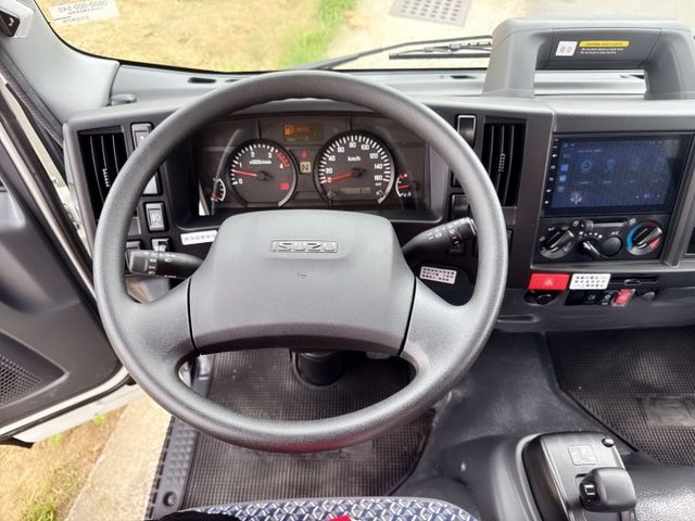 全新車~超長軸13.8呎 總重正5噸~日本原裝進口~高頂豪華座艙 唯一雙鏡頭ADAS立體影像監測系統 四鏡頭視野輔助  第10張相片