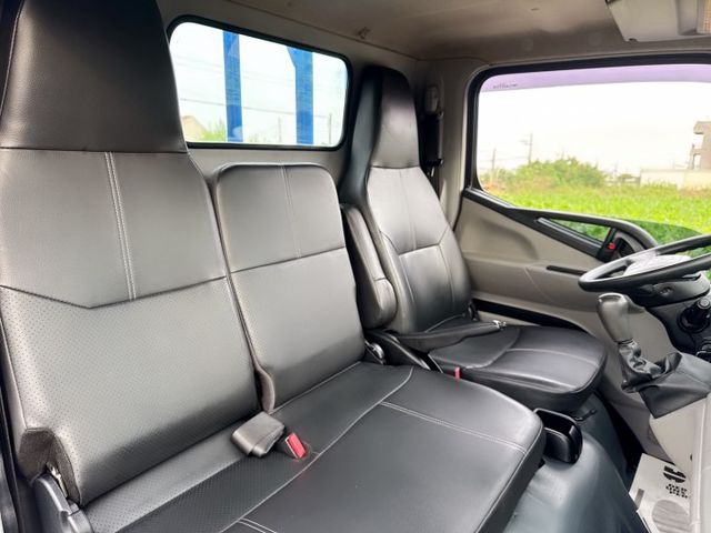 總重正5公噸！11.5尺木床  全車原版件~原廠定期保養  五噸商用車載貨運輸第一首選  第11張相片