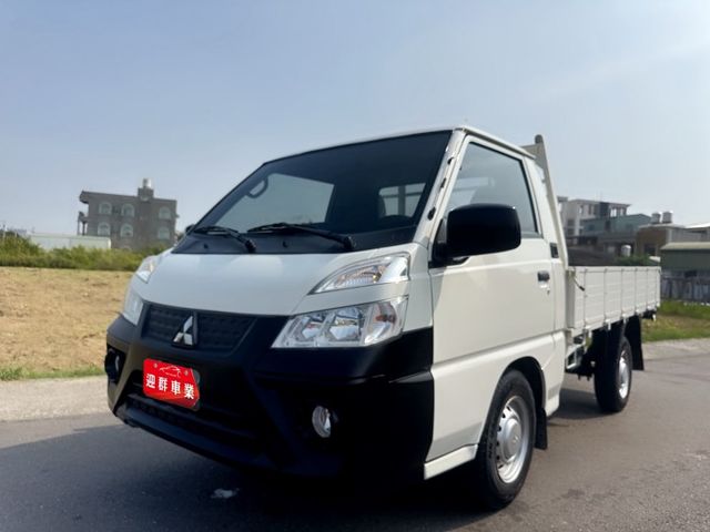 自排車型  全新框式木床+內外車況極佳  足有力+真耐操+載貨空間大 市場唯一二噸半商用車首選  第2張相片