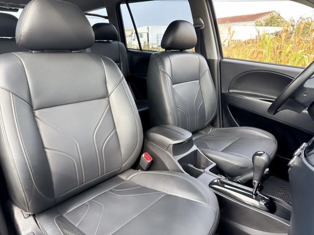 精緻型  一手車~大、寬、平的車室空間  搭載獨創SCC安全智慧防護系統『商旅大贏家❖跨界多功能休旅』  第17張相片
