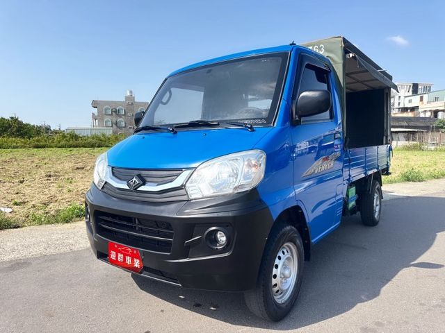 超低里程~年均里程8300公里  4尺尖型升降尾門+三面掀帆布  手排車型~載貨有力~輕商首選  第2張相片