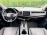 頂規S版  LED頭燈+雙色鋁圈~內外車況佳  配備齊全~里程保證~運動化外型  熱銷跨界CUV掀背休旅車優質首選  第6張縮圖