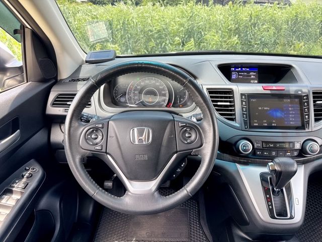 VTI-S版 原版件+360環景系統+數位電視 車室空間大+配備齊全+妥善率高 車況極佳~最熱銷SUV運動休旅車  第8張相片