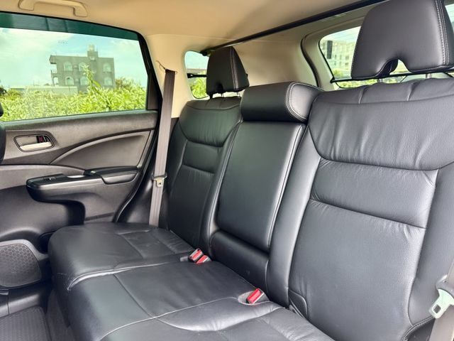 VTI-S版 原版件+360環景系統+數位電視 車室空間大+配備齊全+妥善率高 車況極佳~最熱銷SUV運動休旅車  第14張相片