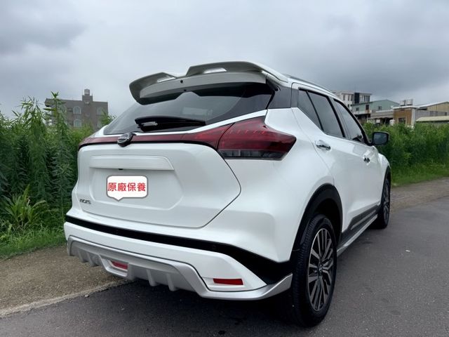 旗艦版 原廠保固中+原廠保養+一手車 年輕動感外觀+質感細膩內在美學「外型、安全、便利、動力」四大升級  跨界小休旅首選  第4張相片