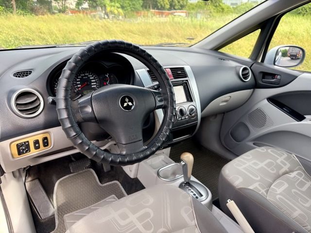 雅緻型 省油省稅~同級車最小迴轉半徑 舊換新價,小車大空間~妥善率高 代步or工務優質首選五門掀背車  第12張相片