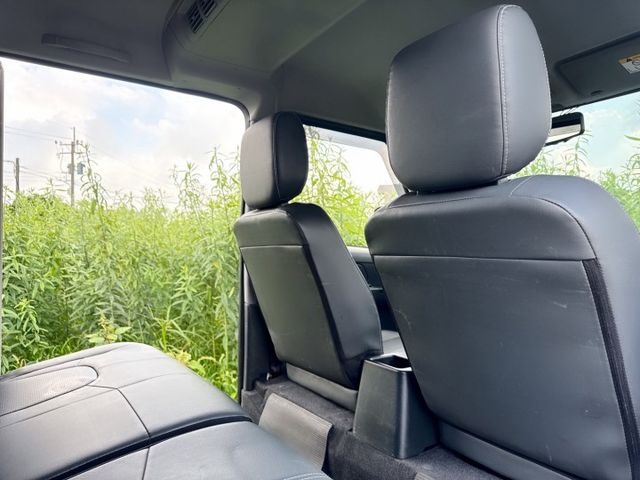 自排車型+一手車+低里程  五人座 省油省稅 車室大空間  盲點偵測系統+電動收折後視鏡+定速巡航+雙安全氣囊  第18張相片