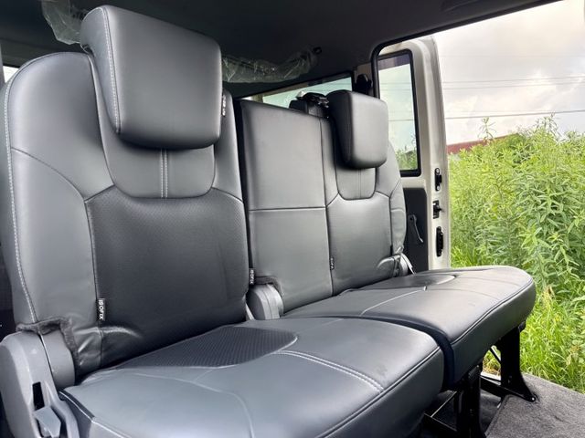 自排車型+一手車+低里程  五人座 省油省稅 車室大空間  盲點偵測系統+電動收折後視鏡+定速巡航+雙安全氣囊  第19張相片