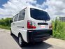 自排車型+一手車+五人座 盲區偵測+定速巡航+雙安氣囊 省油省稅金 後廂車室大空間 廂型車首選車款  第4張縮圖