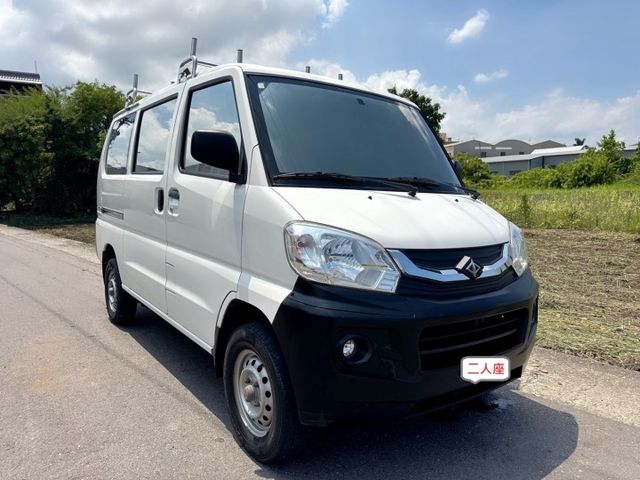 二人座廂式車型~貨車級稅金  低里程+多功能後廂超大空間  省油省稅金~多用途廂車首選  第3張相片