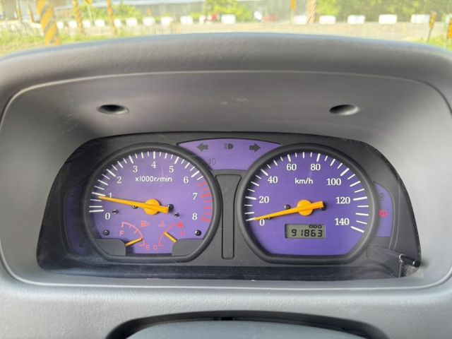 二人座廂式車型~貨車級稅金  低里程+多功能後廂超大空間  省油省稅金~多用途廂車首選  第9張相片