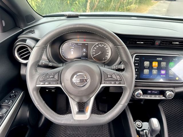 智行旗艦版 原廠保養+一手車+低里程+省油省稅金 智行科技擁有完整頂級行車安全配備 年輕動感流線外觀+質感細膩內在美學  第7張相片
