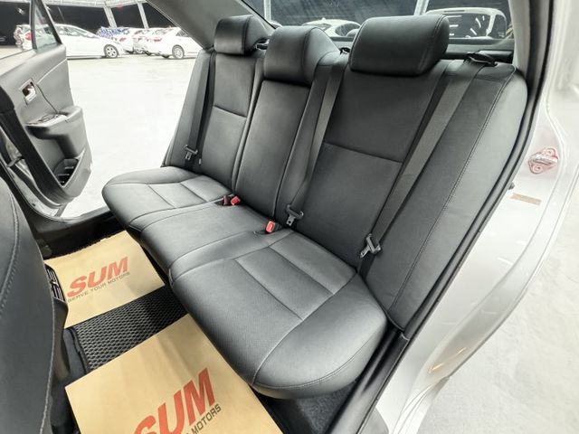 超優質的舒適房車~後座買家 ! 認證漂亮車，原鈑件保證，升級安卓機影音系統，內外氣氛漂亮，歡迎賞車  第9張相片