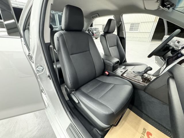 超優質的舒適房車~後座買家 ! 認證漂亮車，原鈑件保證，升級安卓機影音系統，內外氣氛漂亮，歡迎賞車  第10張相片