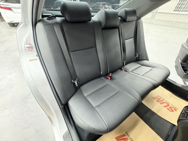 超優質的舒適房車~後座買家 ! 認證漂亮車，原鈑件保證，升級安卓機影音系統，內外氣氛漂亮，歡迎賞車  第11張相片