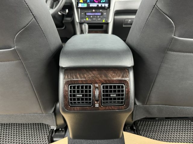 超優質的舒適房車~後座買家 ! 認證漂亮車，原鈑件保證，升級安卓機影音系統，內外氣氛漂亮，歡迎賞車  第15張相片