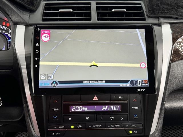 超優質的舒適房車~後座買家 ! 認證漂亮車，原鈑件保證，升級安卓機影音系統，內外氣氛漂亮，歡迎賞車  第17張相片