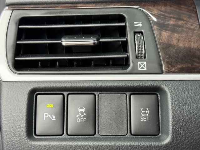 超優質的舒適房車~後座買家 ! 認證漂亮車，原鈑件保證，升級安卓機影音系統，內外氣氛漂亮，歡迎賞車  第19張相片