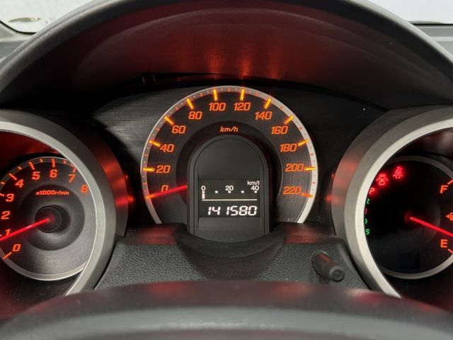 認證原鈑件超漂亮代步小車~~!! 一手車，僅實跑14萬多公里，里程保證，全車無待修~歡迎賞車  第15張相片