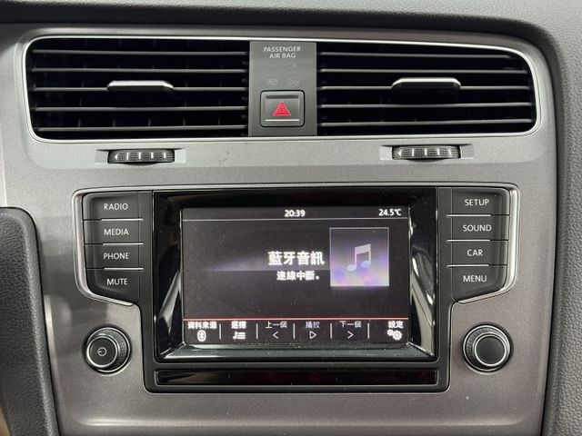 超優質歐系進口代步小車~~年度稅金只要8千多元!!省油省稅首選，只要20萬多一點點即可入手!歡迎賞車  第16張相片