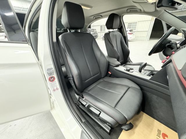 認證漂亮車~只要30幾萬即可入手! 車況保證 無待修，外觀微升級改裝，30萬讓您的選擇不只有TOYOTA還有BMW  第11張相片