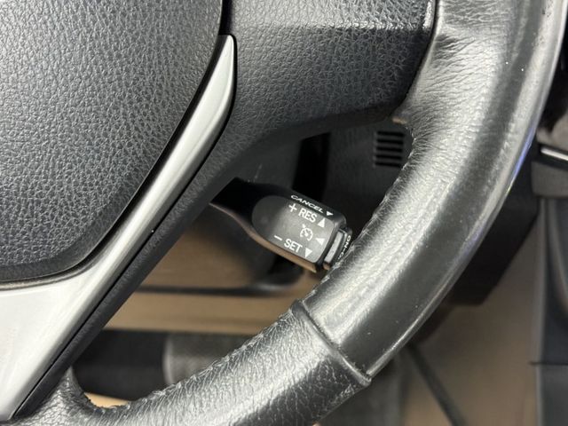 一手認證漂亮車~! G版天窗、免鑰匙、恆溫、定速、影音系統，全程原廠保養，里程保證，可以全額貸款，歡迎賞車~  第14張相片