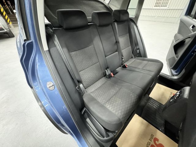 1.4汽油版本，認證漂亮車，僅實跑11萬公里，原廠保養，水油路耗材剛花數萬元整理，車況保證無待修，歡迎賞車  第9張相片