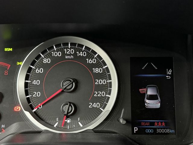 一手認證漂亮車，原鈑件保證，僅跑3萬公里，有免鑰匙、盲點的豪華+版本!內外如新，歡迎賞車  第19張相片