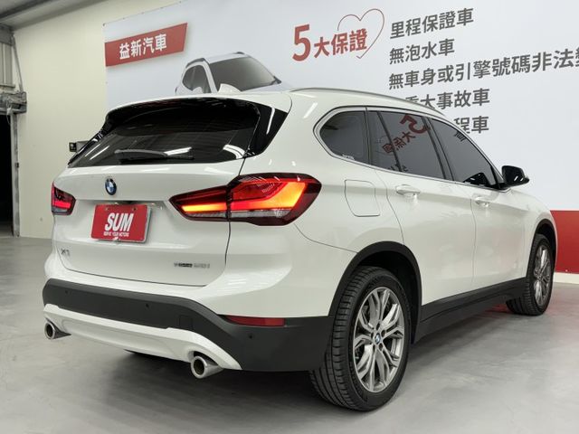 認證女用漂亮車~!動力充沛的20i車款，實跑6萬公里，內外氣氛如新，網路優惠價不用90萬，可以全額貸，實車在店歡迎賞車  第4張相片