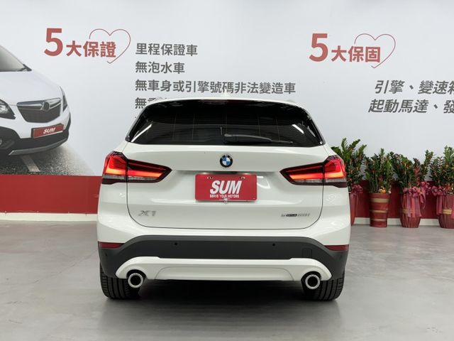 認證女用漂亮車~!動力充沛的20i車款，實跑6萬公里，內外氣氛如新，網路優惠價不用90萬，可以全額貸，實車在店歡迎賞車  第5張相片