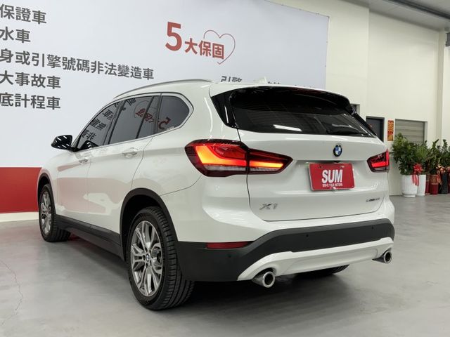 認證女用漂亮車~!動力充沛的20i車款，實跑6萬公里，內外氣氛如新，網路優惠價不用90萬，可以全額貸，實車在店歡迎賞車  第6張相片