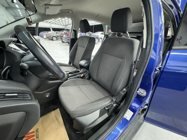超優質代步車~!認證漂亮車，都在原廠保養1.6汽油版，省油省稅金，只要10幾萬即可入手，可以全額貸款，實車在店，歡迎賞車  第7張相片